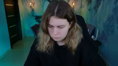 fiora online show from 12-22-24, 05:12