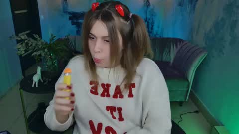 fiora online show from 02-09-25, 08:11