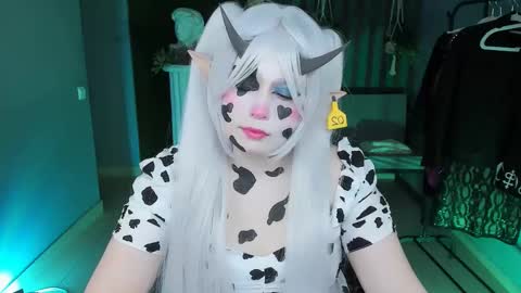 fiora online show from 03-01-25, 11:17