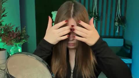 fiora online show from 10-03-25, 05:37