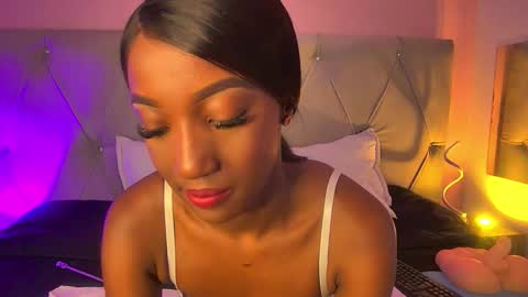 Snapshot of fiorelalenin chatting on 09-25-25, 06:55 Fiorela Lenin online show from 09-25-25, 06:55