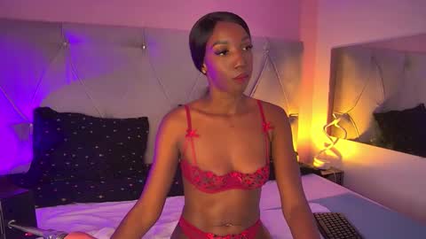 Snapshot of fiorelalenin chatting on 09-30-25, 12:43 Fiorela Lenin online show from 09-30-25, 12:43