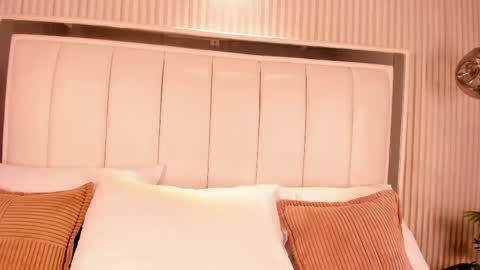 Snapshot of fiorelaston chatting on 05-03-26, 04:07 Fiorela online show from 05-03-26, 04:07
