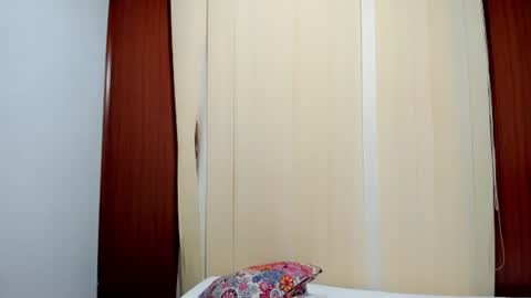 Snapshot of fiorella_apple chatting on 08-05-26, 09:28 Valy online show from 08-05-26, 09:28