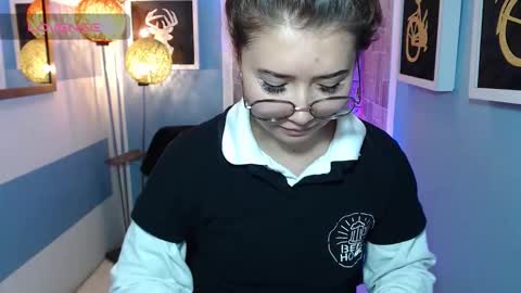 Fiorellaa online show from 09-15-25, 03:45