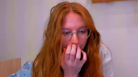 Snapshot of fire_luna chatting on 02-25-26, 05:39 fire_luna online show from 02-25-26, 05:39