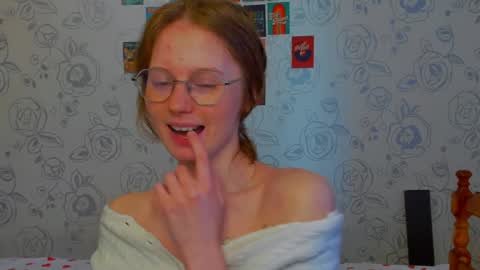 Snapshot of fire_luna chatting on 05-01-26, 11:26 fire_luna online show from 05-01-26, 11:26