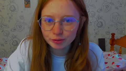 Snapshot of fire_luna chatting on 05-10-26, 10:53 fire_luna online show from 05-10-26, 10:53