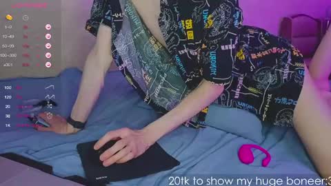 Mark online show from 04-25-26, 06:27