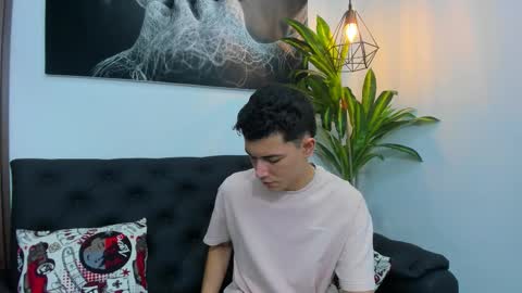 Nicolas online show from 03-06-26, 08:27