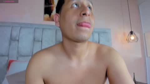 Snapshot of fireonmyloins chatting on 02-17-26, 07:20 Duvan Jones online show from 02-17-26, 07:20