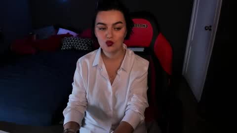 SOFIA online show from 12-18-25, 07:47