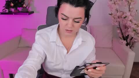 SOFIA online show from 01-12-26, 06:51