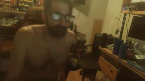 fishermanjack0101 online show from 01-11-25, 11:12