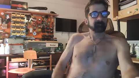 fishermanjack0101 online show from 03-04-25, 05:42