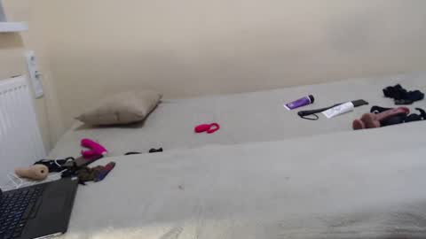 fit kitty18 online show from 02-14-25, 08:15