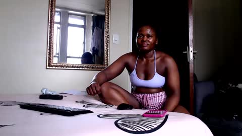 Snapshot of fitblair66_ chatting on 12-21-24, 08:50 fitblair66_ online show from 12-21-24, 08:50