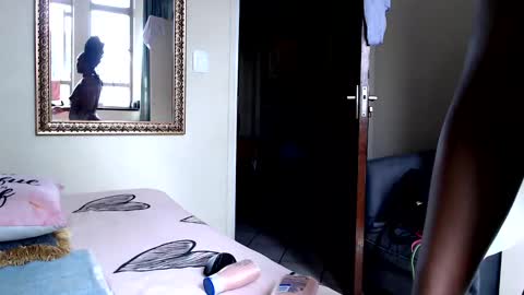 Snapshot of fitblair66_ chatting on 01-27-25, 12:48 fitblair66_ online show from 01-27-25, 12:48