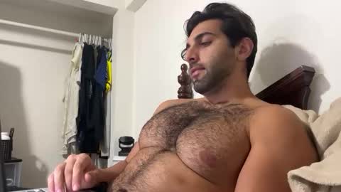 Snapshot of fitcurvyman4fun_69 chatting on 10-22-25, 01:06 fitcurvyman4fun_69 online show from 10-22-25, 01:06