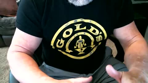 Snapshot of fitguy40 chatting on 01-10-25, 09:31 fitguy40 online show from 01-10-25, 09:31