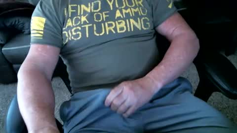 Snapshot of fitguy40 chatting on 01-30-25, 09:14 fitguy40 online show from 01-30-25, 09:14