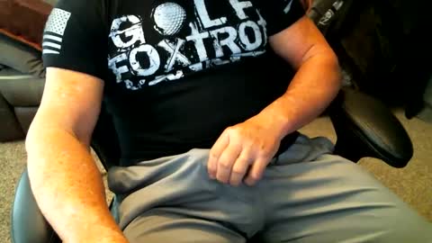 Snapshot of fitguy40 chatting on 03-07-25, 08:11 fitguy40 online show from 03-07-25, 08:11