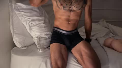 Snapshot of fitjacques chatting on 05-30-26, 02:52 fitjacques online show from 05-30-26, 02:52