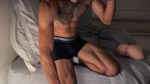 Snapshot of fitjacques chatting on 06-09-26, 02:45 fitjacques online show from 06-09-26, 02:45