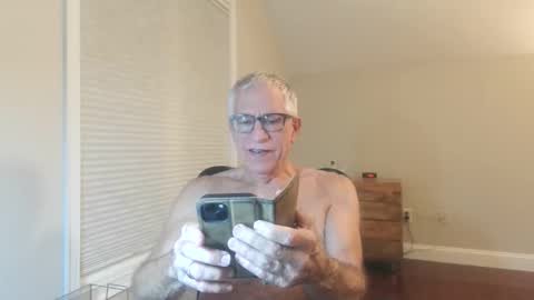 Snapshot of fitman999 chatting on 11-27-25, 12:56 Jon online show from 11-27-25, 12:56