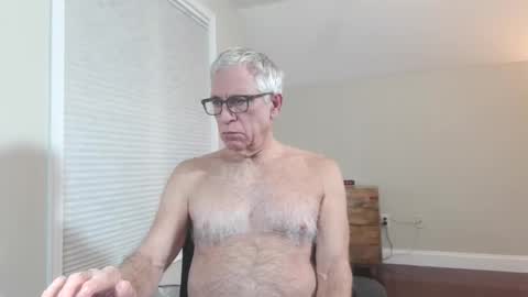 Snapshot of fitman999 chatting on 01-07-26, 02:14 Jon online show from 01-07-26, 02:14