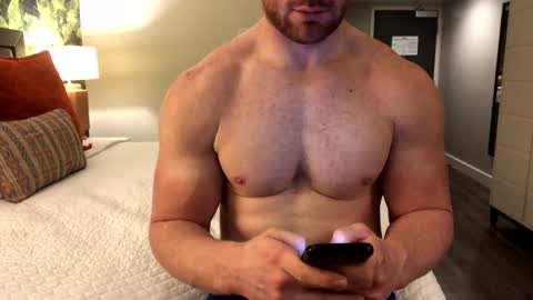fitnudeguyxxx online show from 12-18-24, 03:26