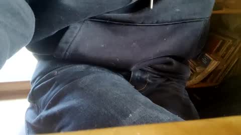 Snapshot of fiveforwilly1 chatting on 01-08-25, 08:16 Markus online show from 01-08-25, 08:16