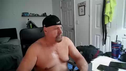 Snapshot of flaguy3233 chatting on 02-06-25, 01:49 Florida guy online show from 02-06-25, 01:49