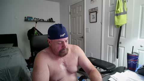 Snapshot of flaguy3233 chatting on 02-25-25, 02:25 Florida guy online show from 02-25-25, 02:25