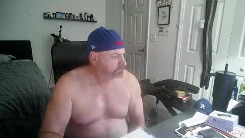 Snapshot of flaguy3233 chatting on 01-06-26, 04:27 Florida guy online show from 01-06-26, 04:27