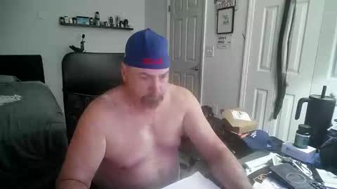 Snapshot of flaguy3233 chatting on 01-07-26, 10:56 Florida guy online show from 01-07-26, 10:56