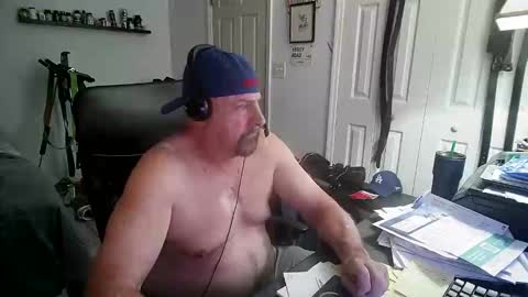 Snapshot of flaguy3233 chatting on 03-05-26, 04:19 Florida guy online show from 03-05-26, 04:19