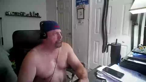 Snapshot of flaguy3233 chatting on 03-08-26, 05:22 Florida guy online show from 03-08-26, 05:22