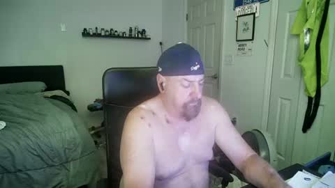 Snapshot of flaguy3233 chatting on 07-04-26, 06:36 Florida guy online show from 07-04-26, 06:36