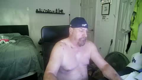Snapshot of flaguy3233 chatting on 07-09-26, 10:47 Florida guy online show from 07-09-26, 10:47