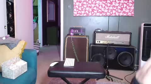 Flannel Dong online show from 09-29-25, 10:20