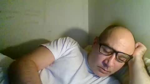Snapshot of flashdreaming chatting on 06-02-26, 09:06 Carlo online show from 06-02-26, 09:06