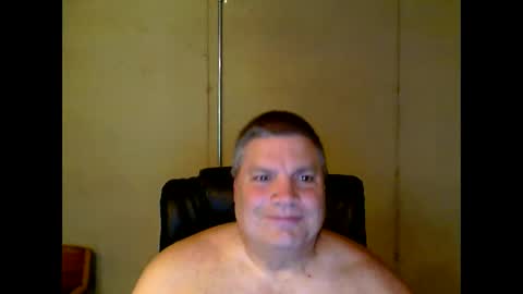 Snapshot of fletch32 chatting on 12-28-24, 04:30 jd online show from 12-28-24, 04:30