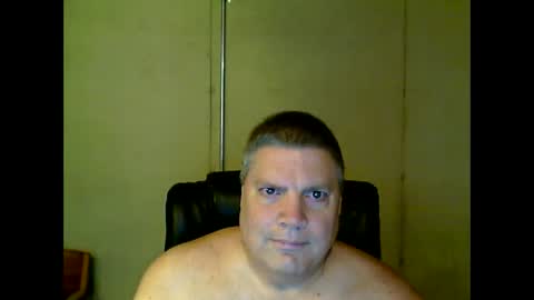 Snapshot of fletch32 chatting on 01-02-25, 03:58 jd online show from 01-02-25, 03:58
