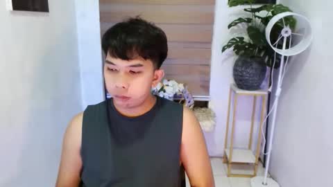 Snapshot of fletcher_dior23 chatting on 11-21-25, 12:48 fletcher_dior23 online show from 11-21-25, 12:48