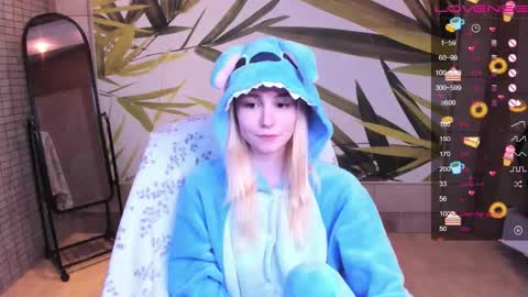 FlexiMona online show from 02-15-26, 10:14