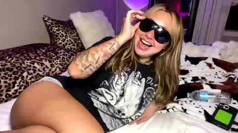 Roxy online show from 03-05-26, 07:04