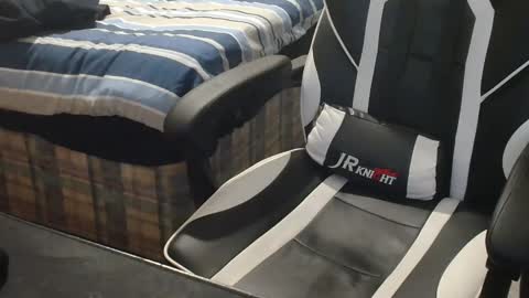 Snapshot of flict86682307 chatting on 02-02-25, 04:54 Flic online show from 02-02-25, 04:54