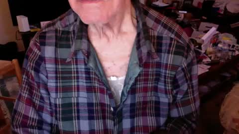 Snapshot of flip4u chatting on 10-05-25, 02:04 flip4u online show from 10-05-25, 02:04