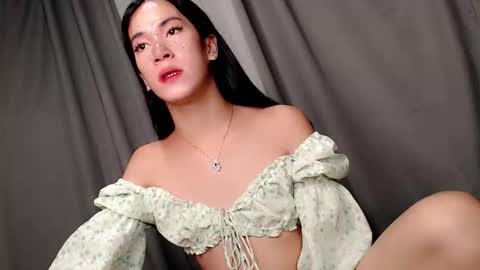 Bettina online show from 12-22-25, 12:24